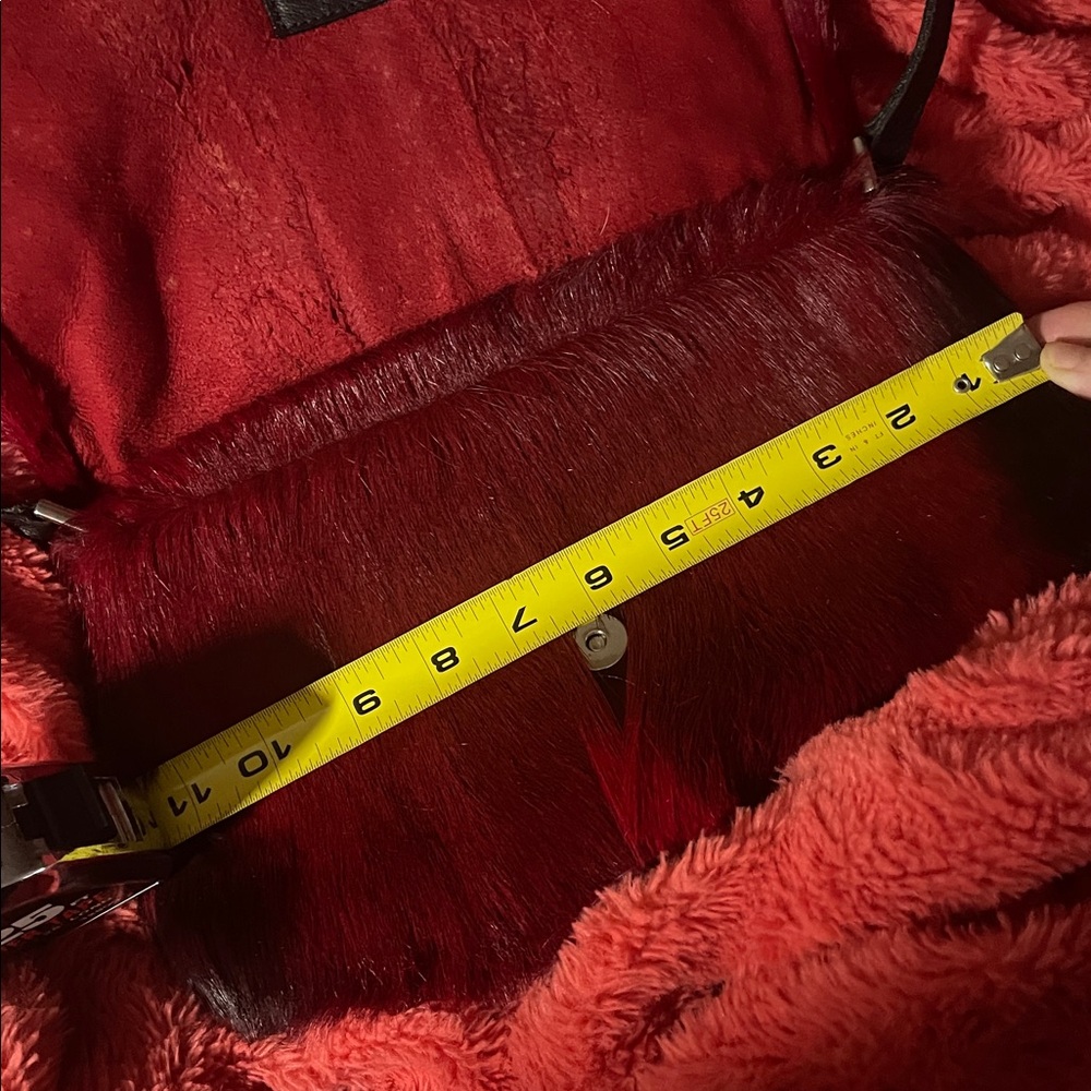 Red Fur Shoulder Bag - Picture 5 of 6